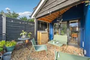 Photo 16- click for photo gallery